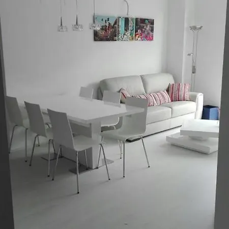 Edificio Attikos - Solo Familias Apartment Gandia Exterior photo