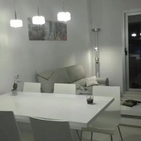 Edificio Attikos - Solo Familias Apartment Gandia Exterior photo
